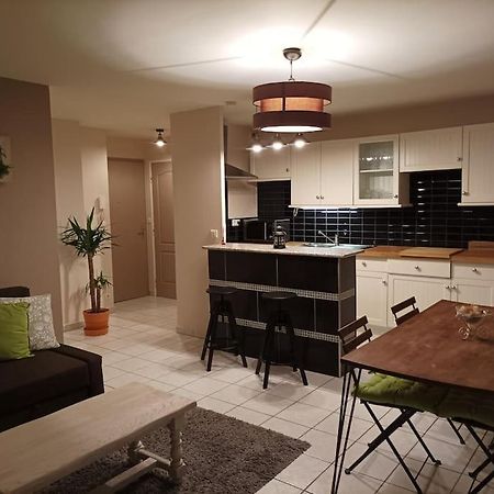 Ecully, Appartement Au Calme De 50M². Exterior photo