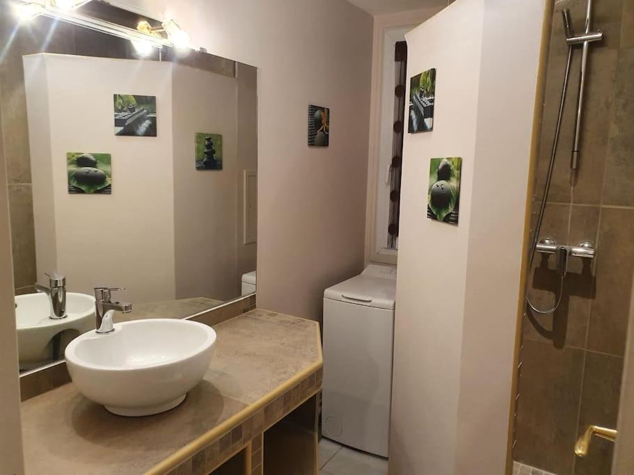 Ecully, Appartement Au Calme De 50M². Exterior photo